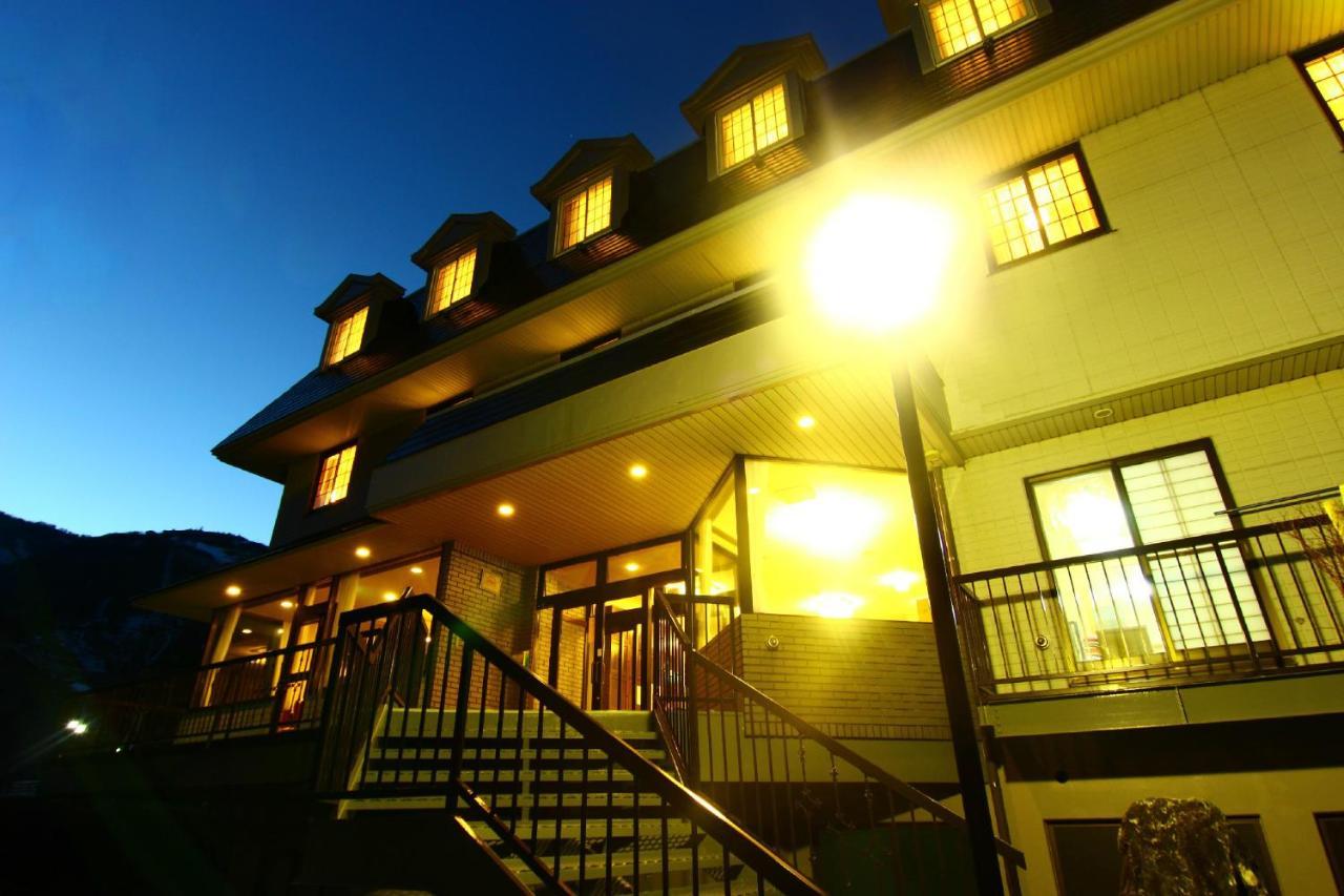 Hotel Utopia Юдзава Екстер'єр фото